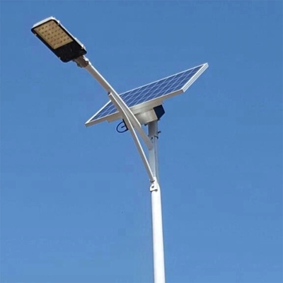 Mono Solar Panel Commercial Solar Powered Street Light For Outdoor Lighting